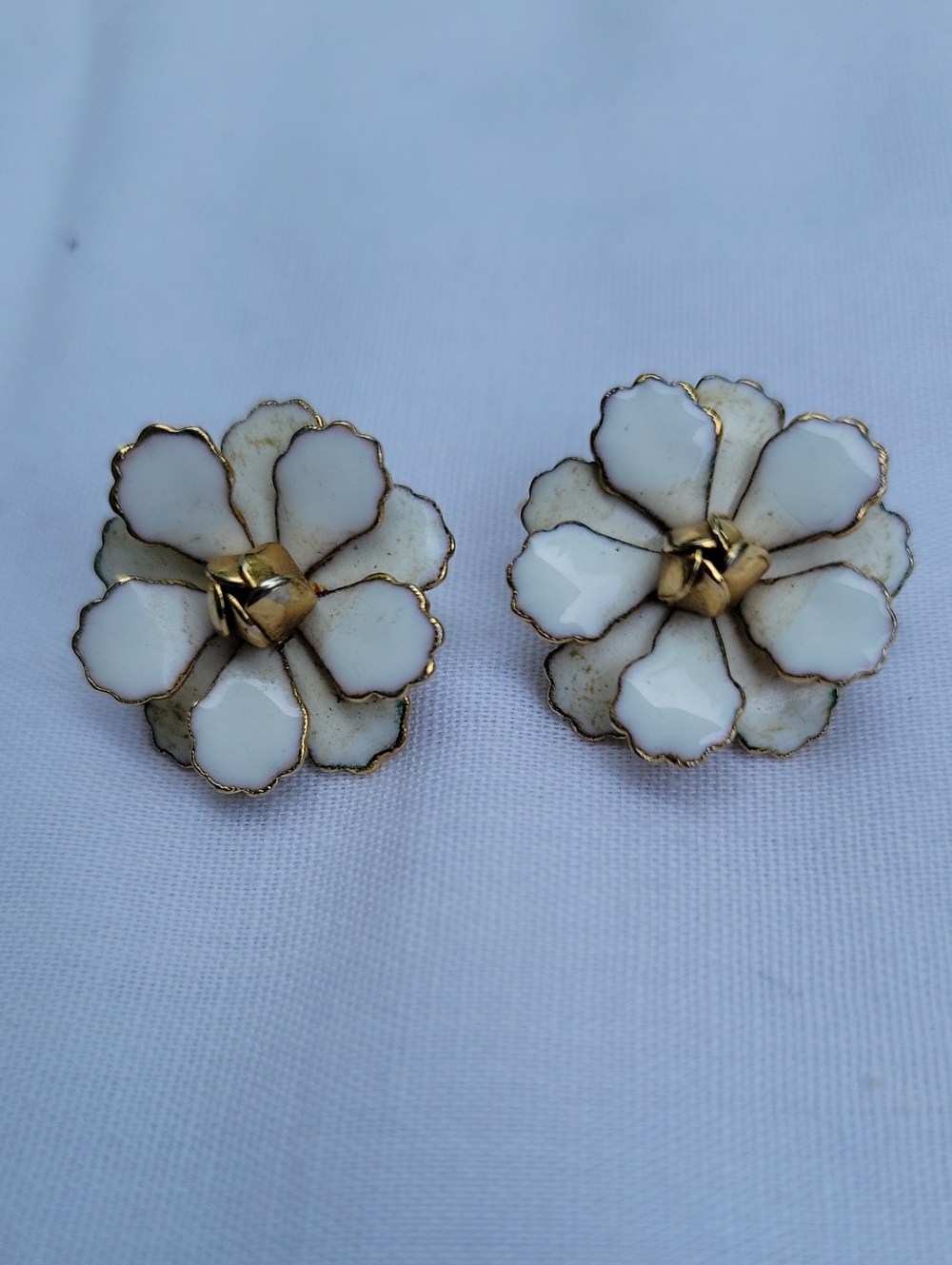 Vintage Trifari Gold-Tone White Enamel Floral Clip On Earrings
